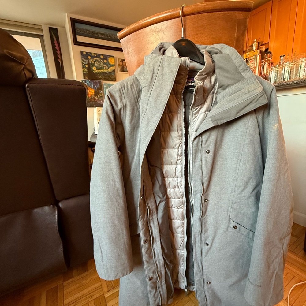 Patagonia Women’s Gray Puffer Jacket